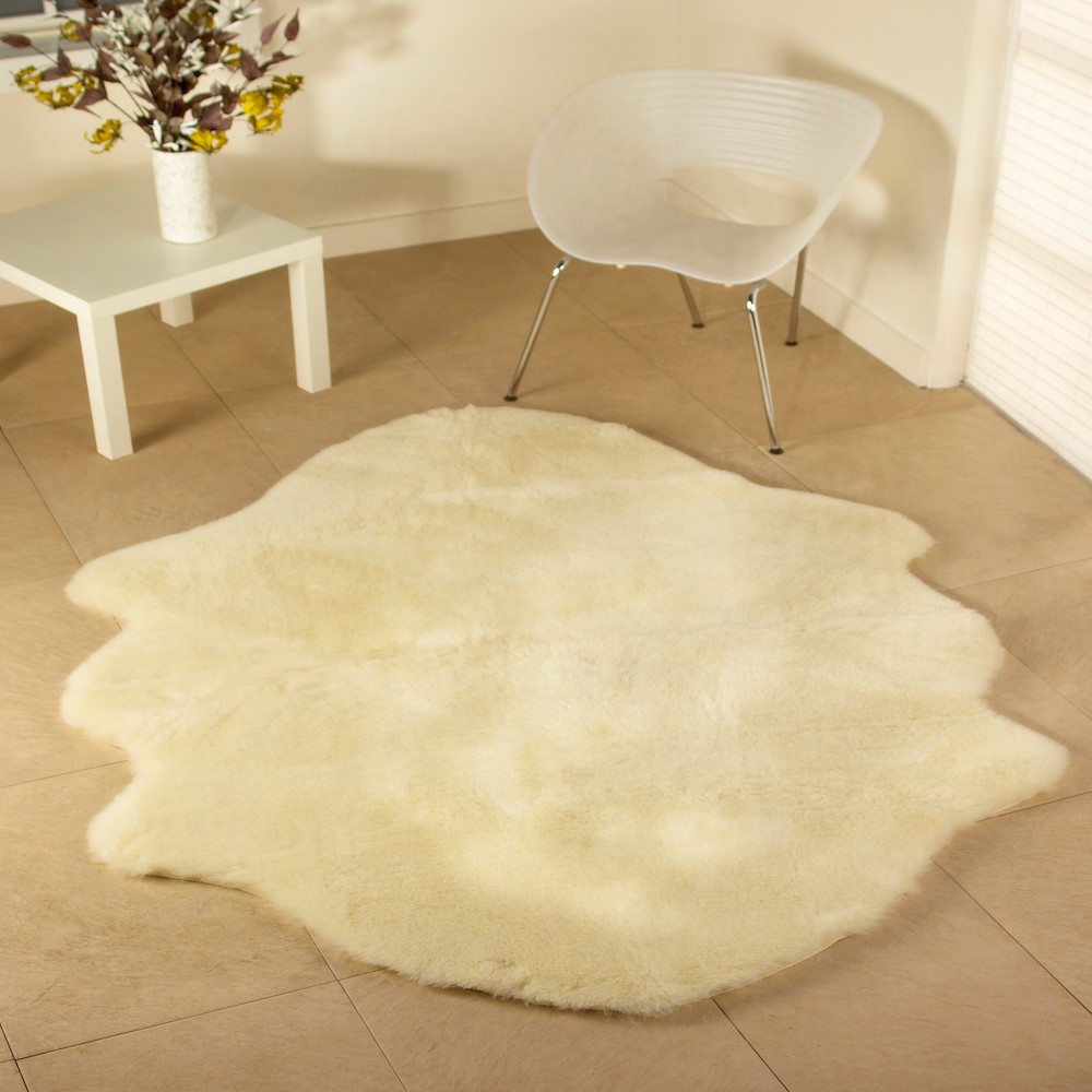 Luxurious Wool Rug's Natural Shaped